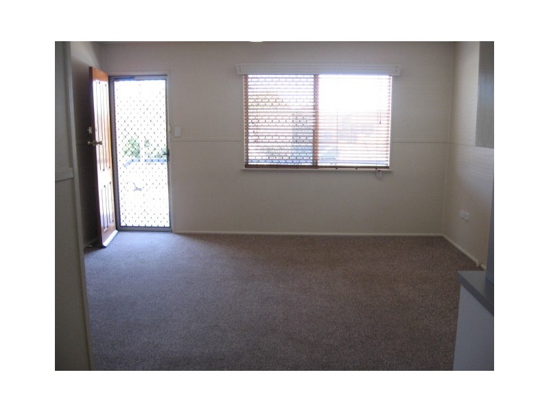 2/3 McDougall Street, Currajong QLD 4812