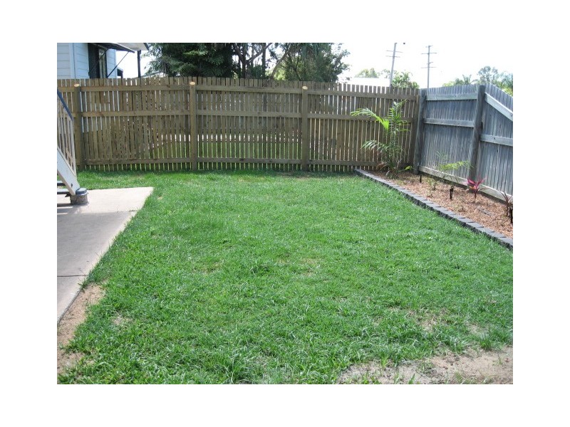 2/3 McDougall Street, Currajong QLD 4812