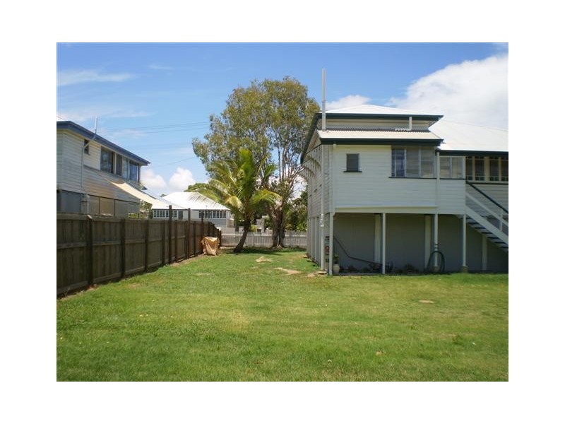 72 Queens Road, Hermit Park QLD 4812