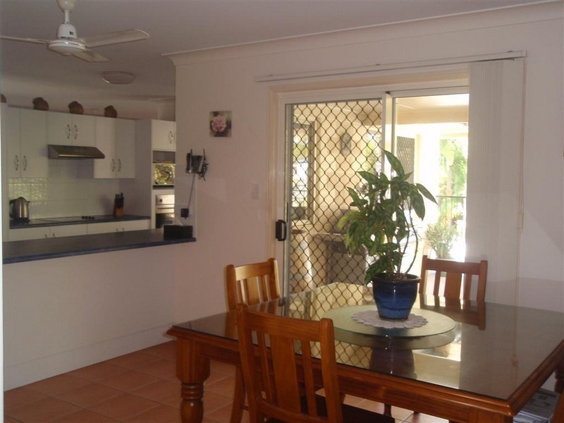 1 Donostia Crescent, Bushland Beach QLD 4818