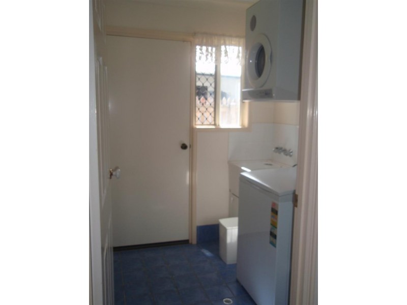 1 Donostia Crescent, Bushland Beach QLD 4818