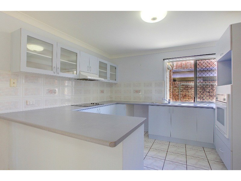 6 Firefly Court, Kirwan QLD 4817