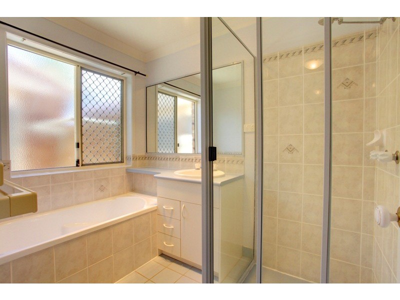 6 Firefly Court, Kirwan QLD 4817