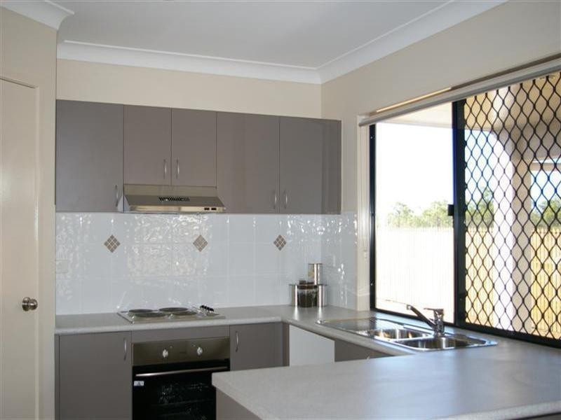12 Ripon Court, Burdell QLD 4818