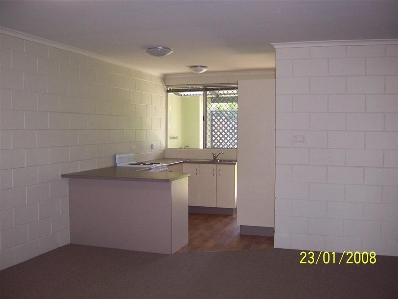 2/43 Peel Street, Garbutt QLD 4814