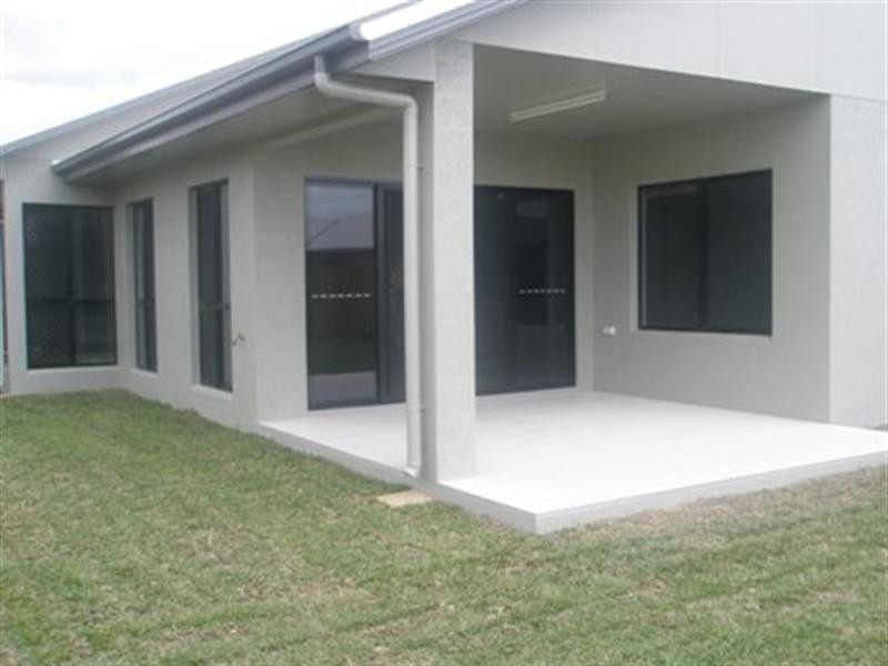 5 Ningaloo Crescent, Burdell QLD 4818