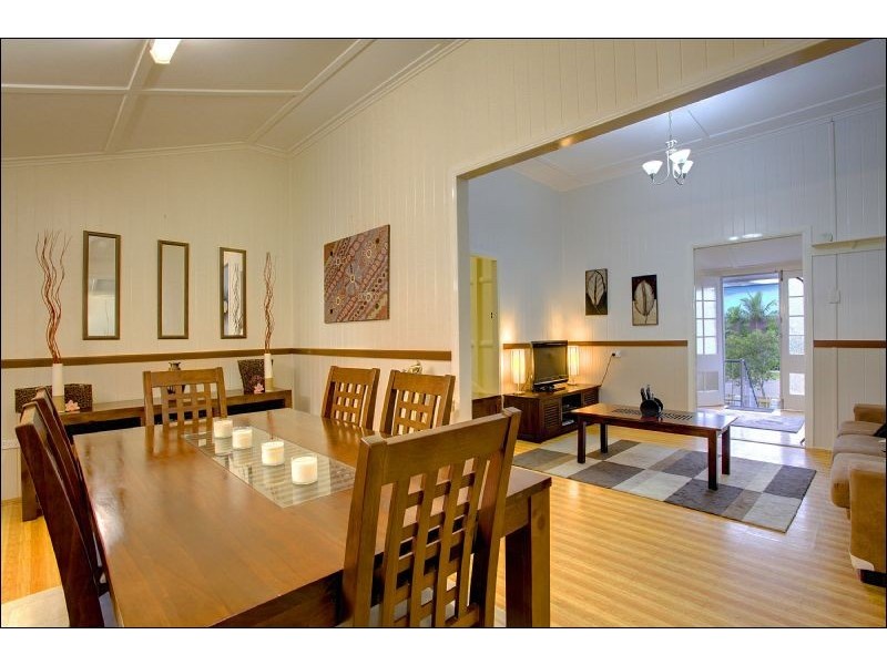 8 Ahearne Street, Hermit Park QLD 4812