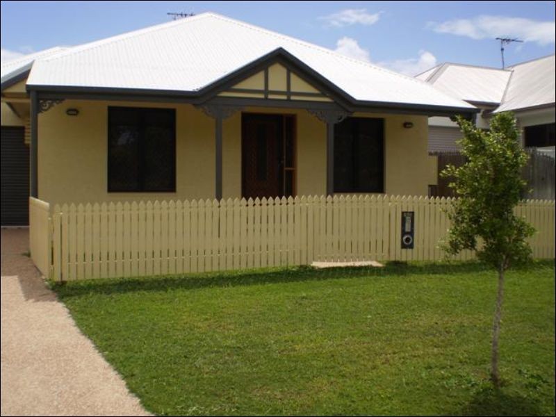 220 Freshwater, Douglas QLD 4814