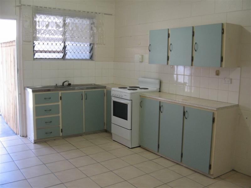 3/4 Campbell Street, Hermit Park QLD 4812