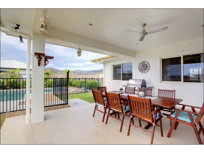 5 Waterstone Terrace, Idalia QLD 4811