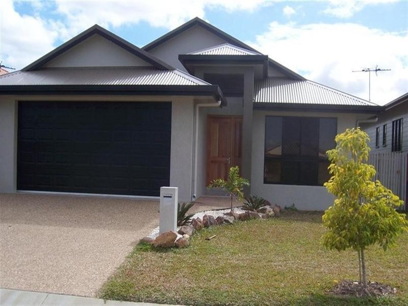 19 Sheerwater Parade, Douglas QLD 4814