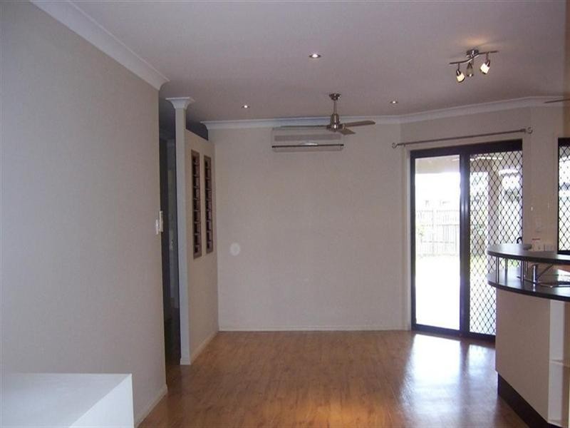 19 Sheerwater Parade, Douglas QLD 4814