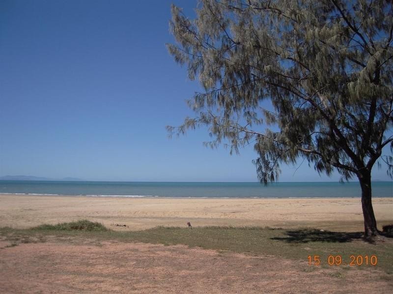 181 Ocean Parade, Balgal Beach QLD 4816