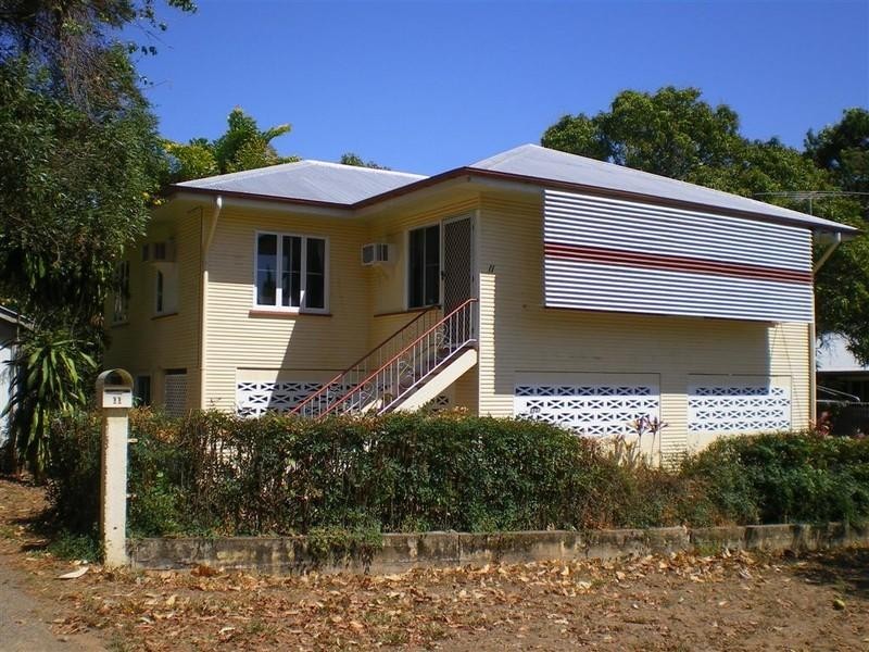 11 Claude Street, West End QLD 4810