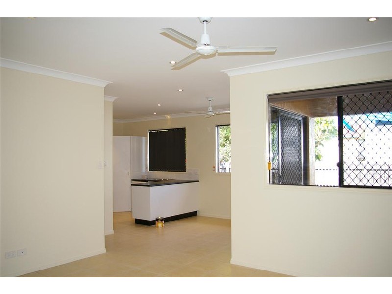 3/33 Gladstone Street, Pimlico QLD 4812