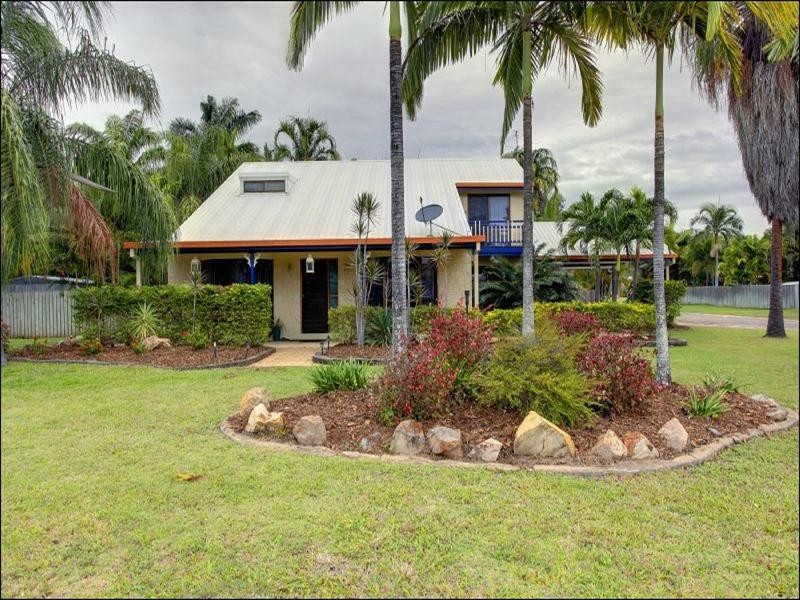 4 Vesterman Court, Bushland Beach QLD 4818