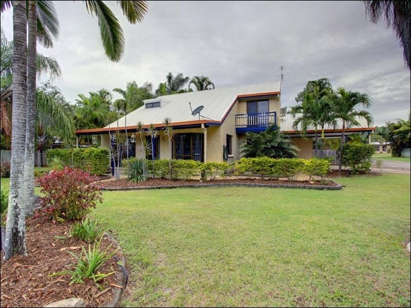 4 Vesterman Court, Bushland Beach QLD 4818