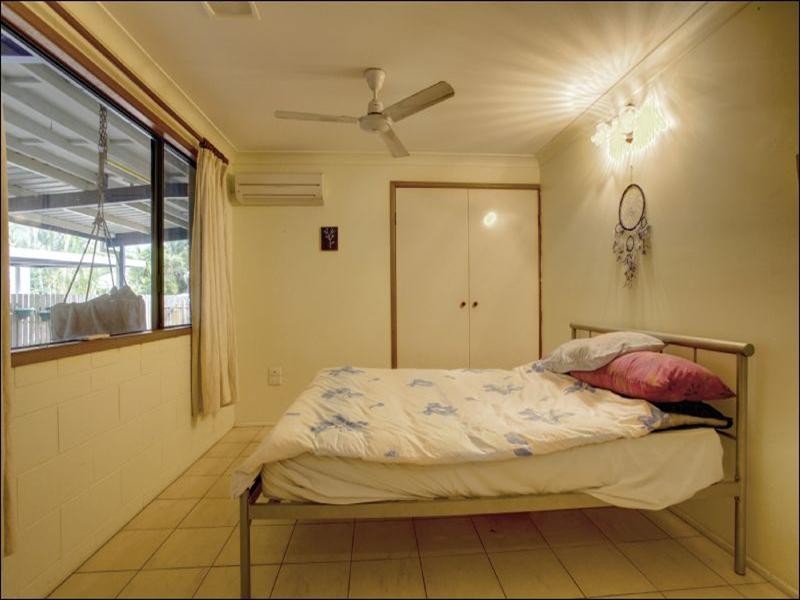 4 Vesterman Court, Bushland Beach QLD 4818