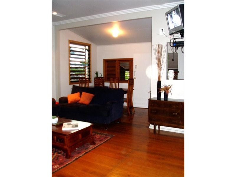 11 Fifth Avenue, South Townsville QLD 4810