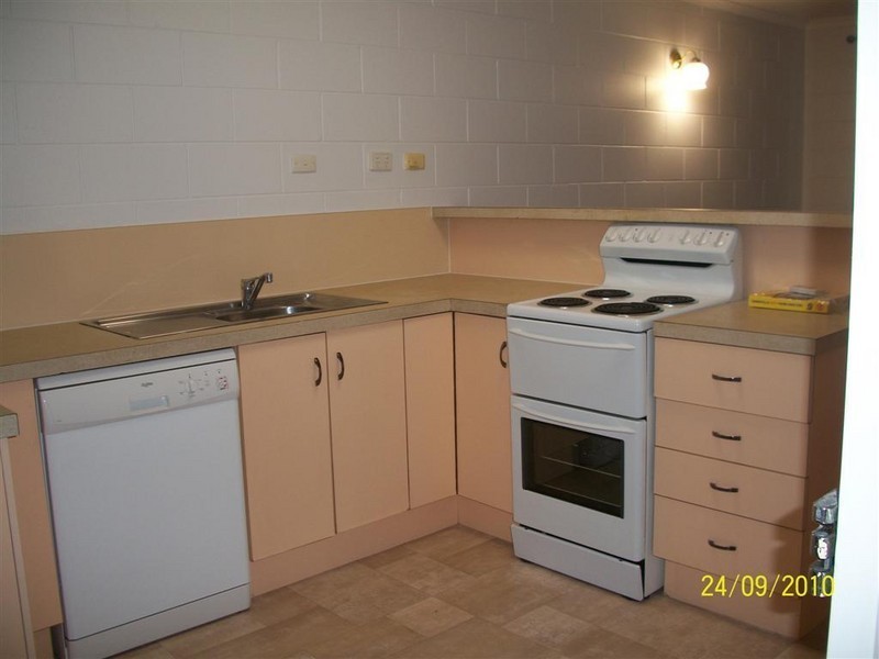 1/146 Queens Road, Hermit Park QLD 4812