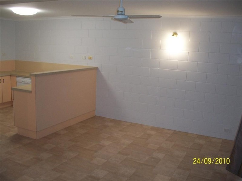 1/146 Queens Road, Hermit Park QLD 4812