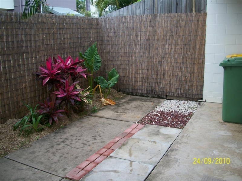 1/146 Queens Road, Hermit Park QLD 4812