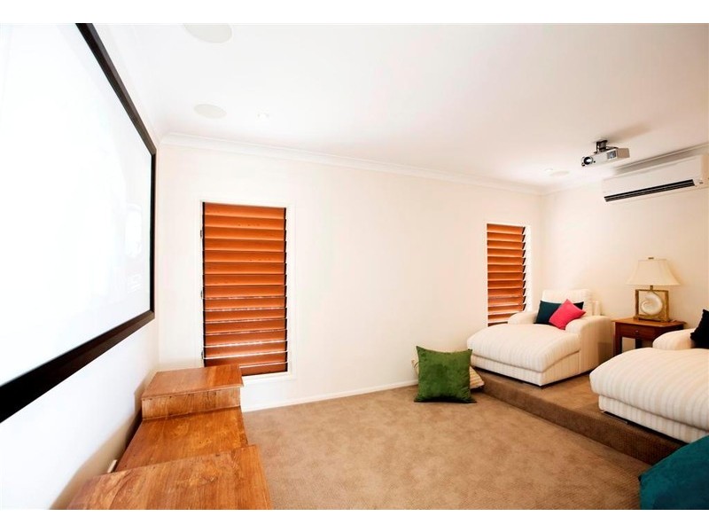 24 Dunlop Street, Kelso QLD 4815