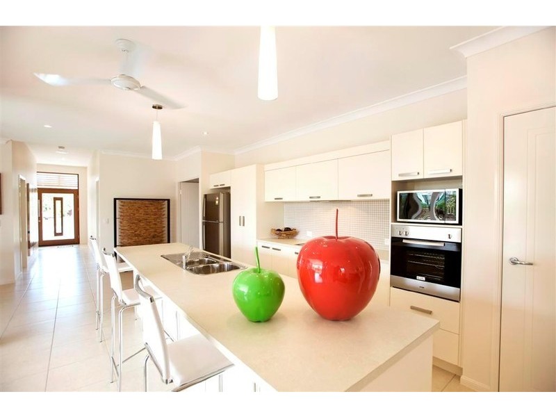 24 Dunlop Street, Kelso QLD 4815