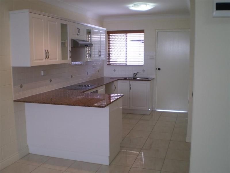 2/29 Princes Road, Hyde Park QLD 4812