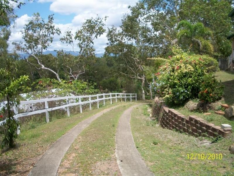 2 Sandalwood Court, Mount Louisa QLD 4814