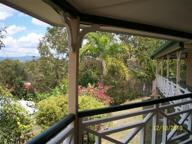 2 Sandalwood Court, Mount Louisa QLD 4814