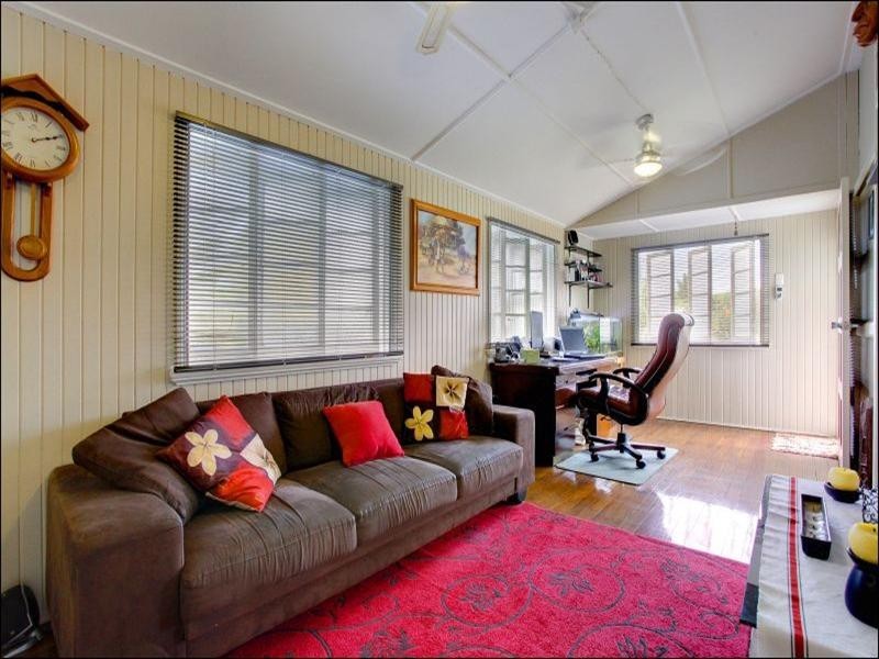 34 Putt Street, Railway Estate QLD 4810