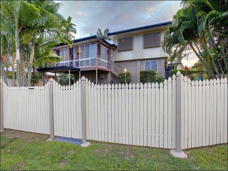 1 Karanya Street, Mount Louisa QLD 4814