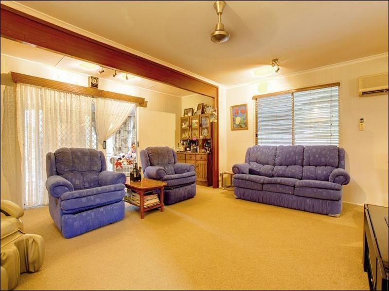 1 Karanya Street, Mount Louisa QLD 4814