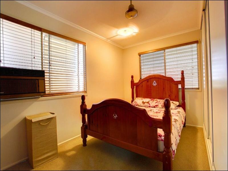 1 Karanya Street, Mount Louisa QLD 4814