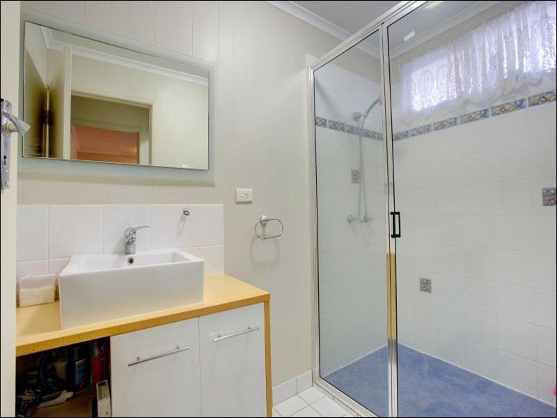 1 Karanya Street, Mount Louisa QLD 4814