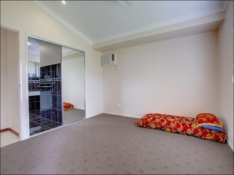 26 Ellsworth Drive, Mount Louisa QLD 4814