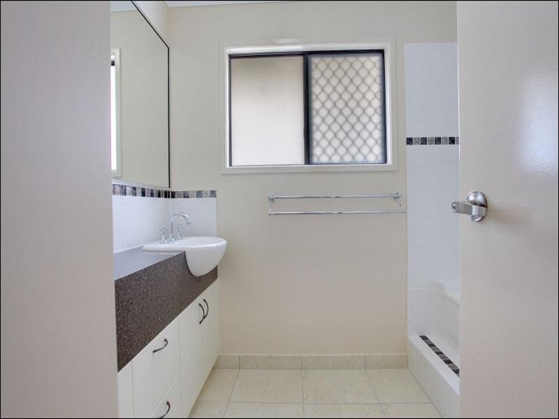 26 Ellsworth Drive, Mount Louisa QLD 4814