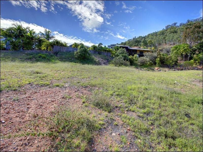 6 Chandon Place, Castle Hill QLD 4810