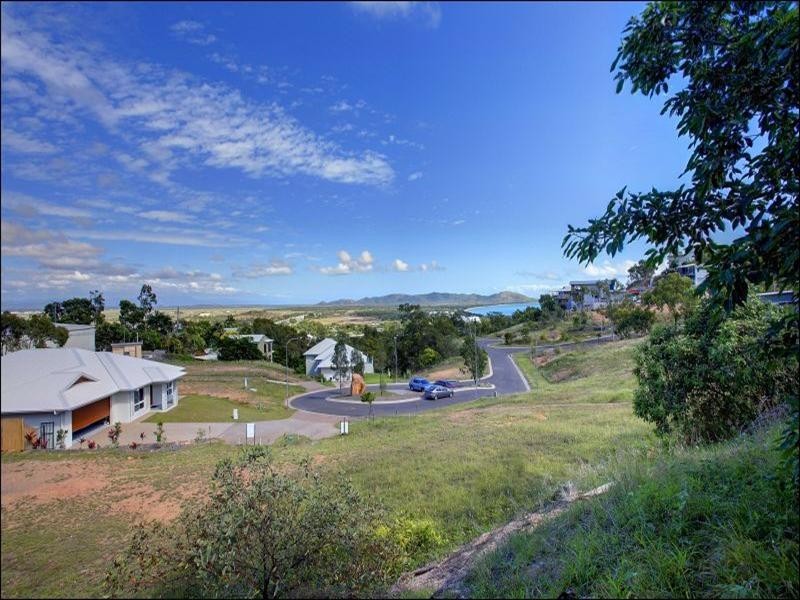 6 Chandon Place, Castle Hill QLD 4810