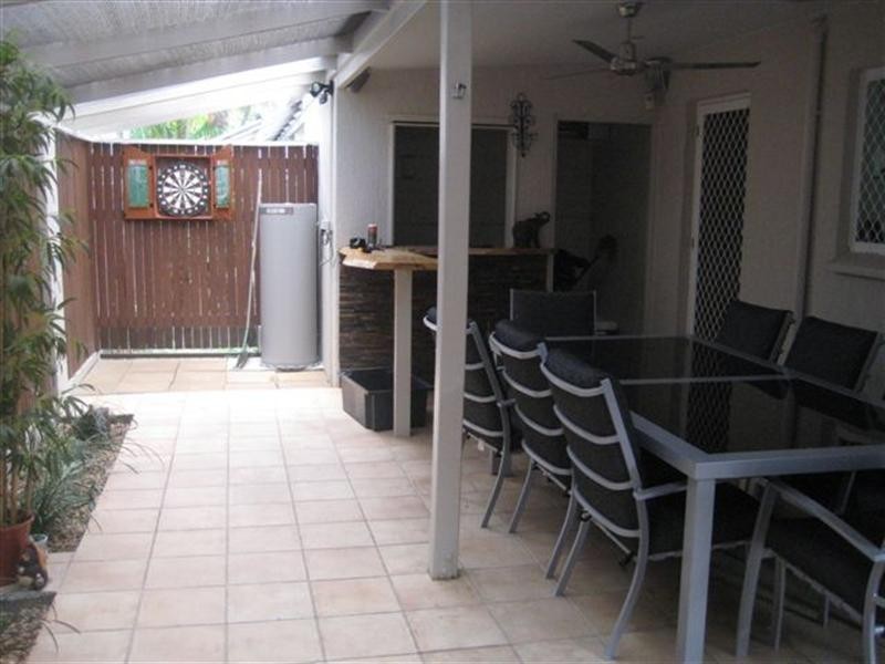 4/37 Albury Street, Pimlico QLD 4812