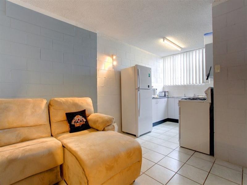 4/4 Cambridge Street, Currajong QLD 4812