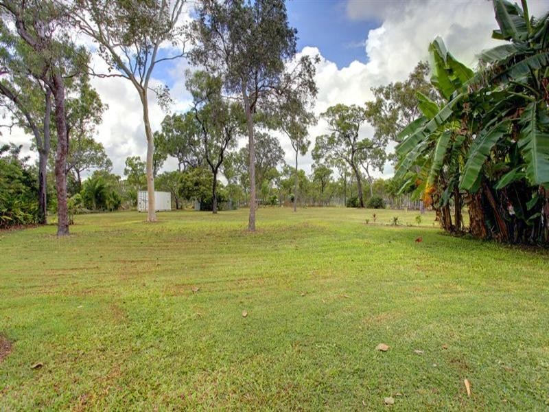 27 Blue Mountain Drive, Bluewater QLD 4818