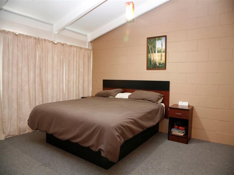 2/39 Cook Street, North Ward QLD 4810