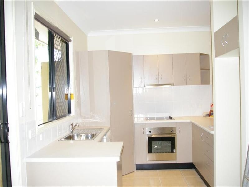 1/33 Gladstone Street, Pimlico QLD 4812