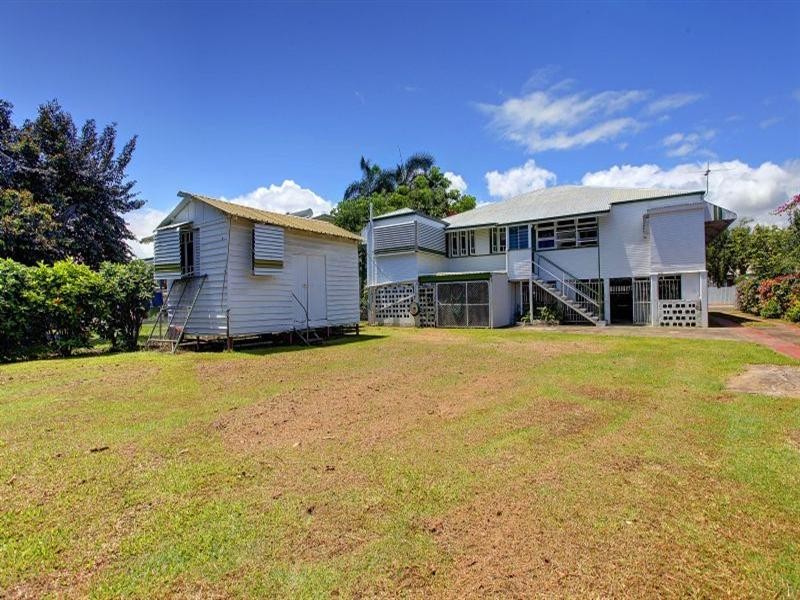 30 Soule Street, Hermit Park QLD 4812