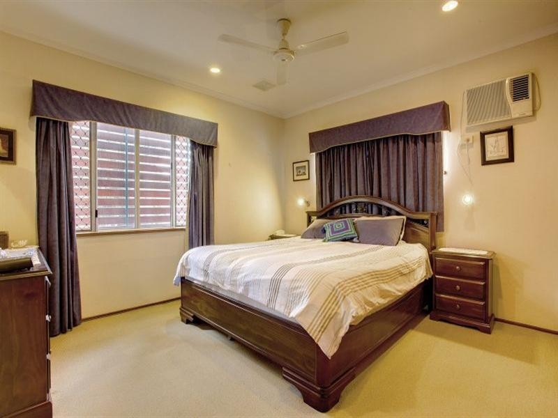 12 Decourcey Street, Mundingburra QLD 4812