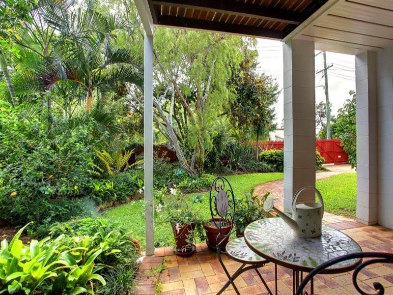 12 Decourcey Street, Mundingburra QLD 4812