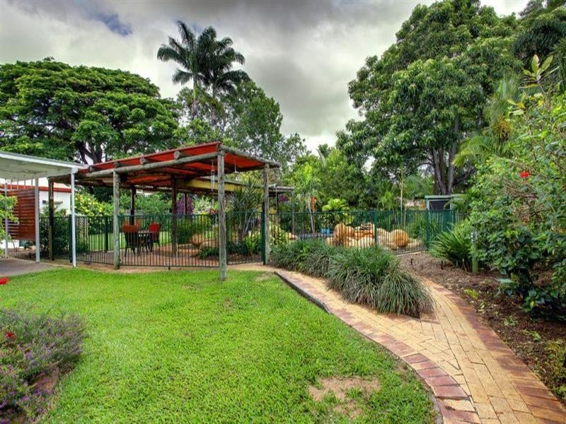 12 Decourcey Street, Mundingburra QLD 4812