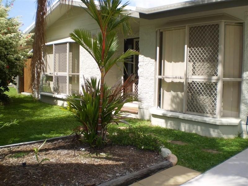 23 Leila Avenue, Rasmussen QLD 4815